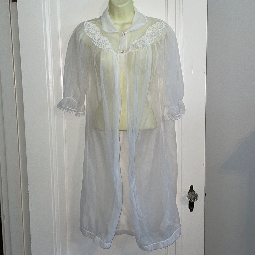 Vtg 60s Charmode sheer white nylon robe with lace neckline